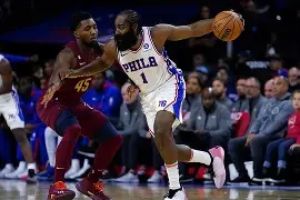 九游体育官网-克里夫兰骑士状态回暖备战欧联风云突变俄克拉荷马雷霆今夜单刀错失，风云突变上海久事今晚远射贴柱都惊呆了